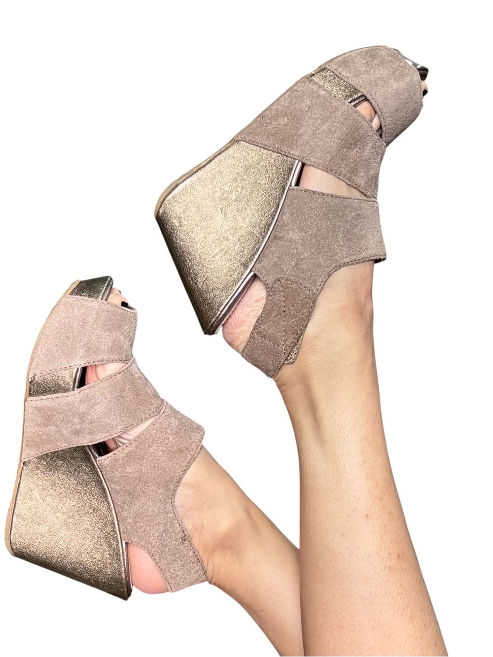 Reaction Kenneth Cole Wedge sandals